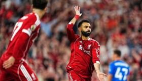 欧冠之夜34岁老将闪耀回归，瓜迪奥拉点赞巨星对决精彩瞬间